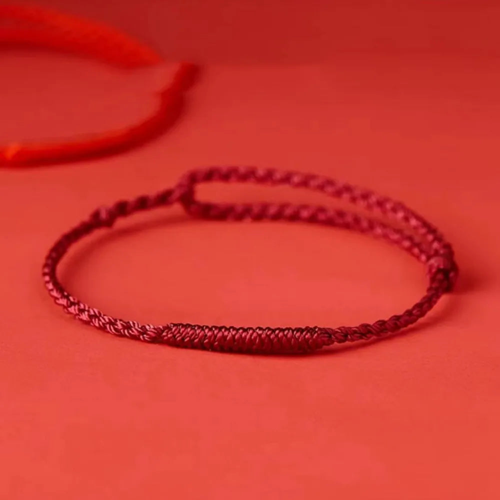 Spirituele Kralenarmband met Beschermingssymbool Rood Draad Verstelbaar Geluksarmband Handgemaakt Talisman | Sulvida