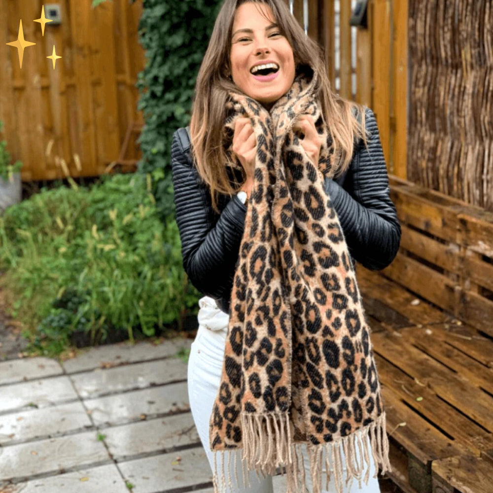 Gebreide Sjaal met Leopardprint – Warme Wintersjaal met Kwasten – Stijlvolle Luxe Damessjaal Accessoire | Sulvida