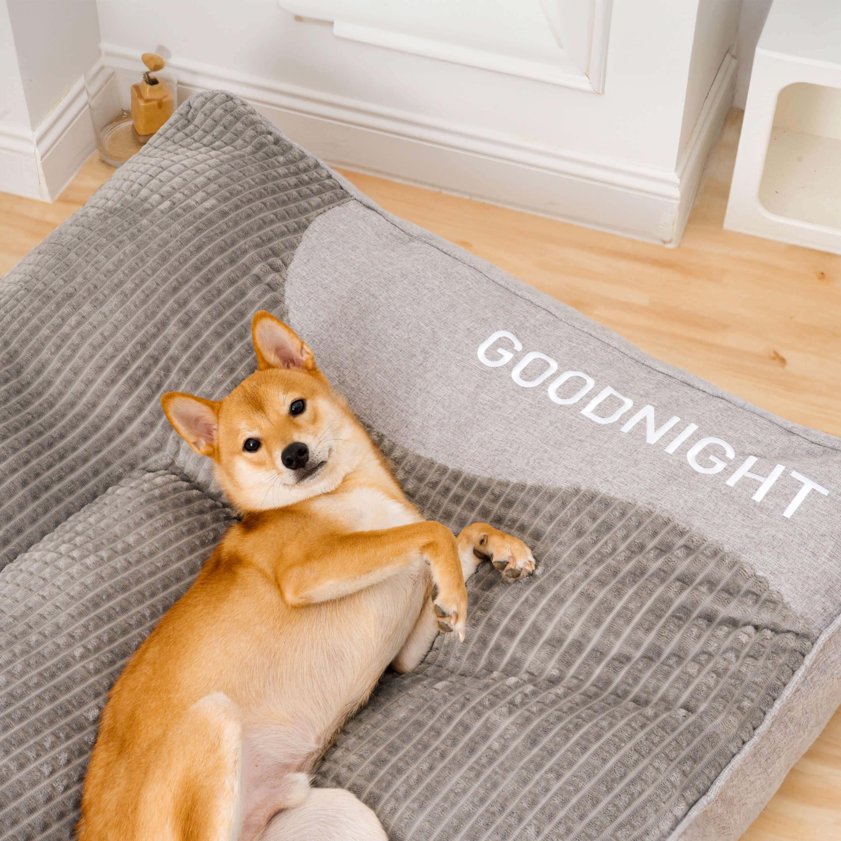 Orthopedisch Hondenbed met Verhoogd Hoofdkussen en Afneembare Hoes – Luxe Ligcomfort voor Honden XL 2XL 3XL in Bruin of Grijs | Sulvida
