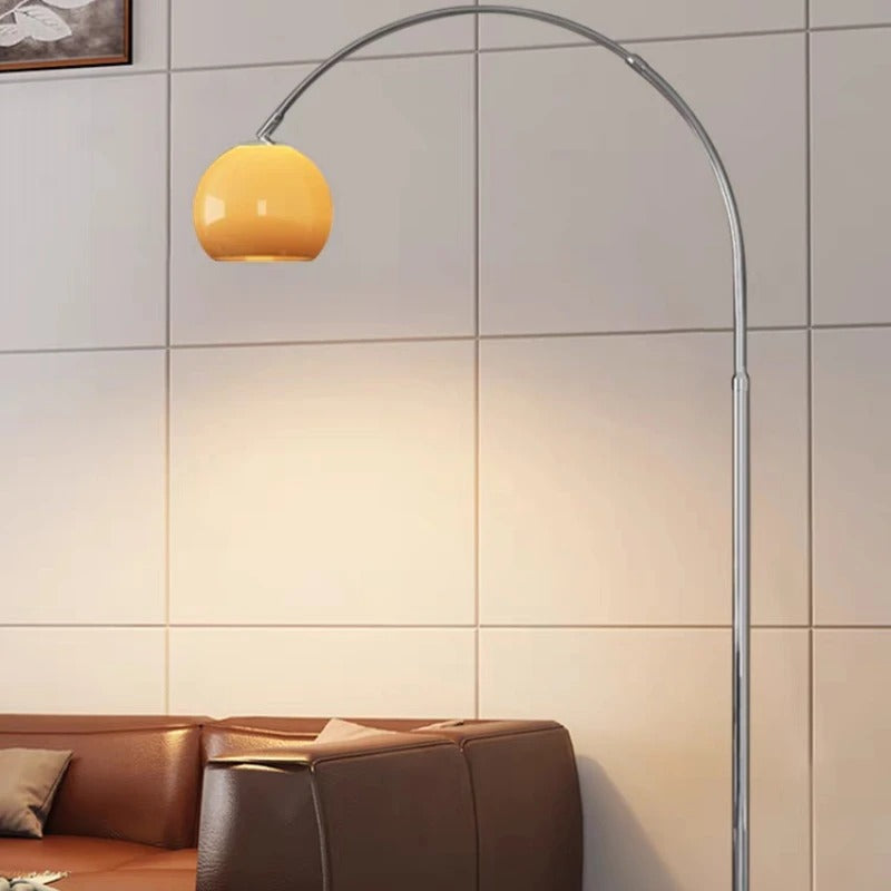 Staande boogvormige vloerlamp metaal glas diffuus licht slaapkamer woonkamer modern minimalistisch design | Sulvida