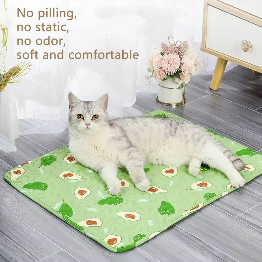 Tapis rafraîchissant pour chats et petits chiens – coussin doux et confortable avec dessous antidérapant pour animaux | Sulvida