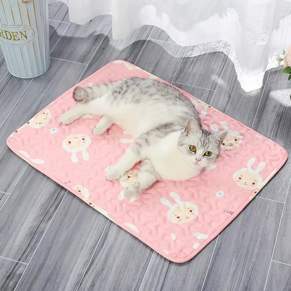 Tapis rafraîchissant pour chats et petits chiens – coussin doux et confortable avec dessous antidérapant pour animaux | Sulvida