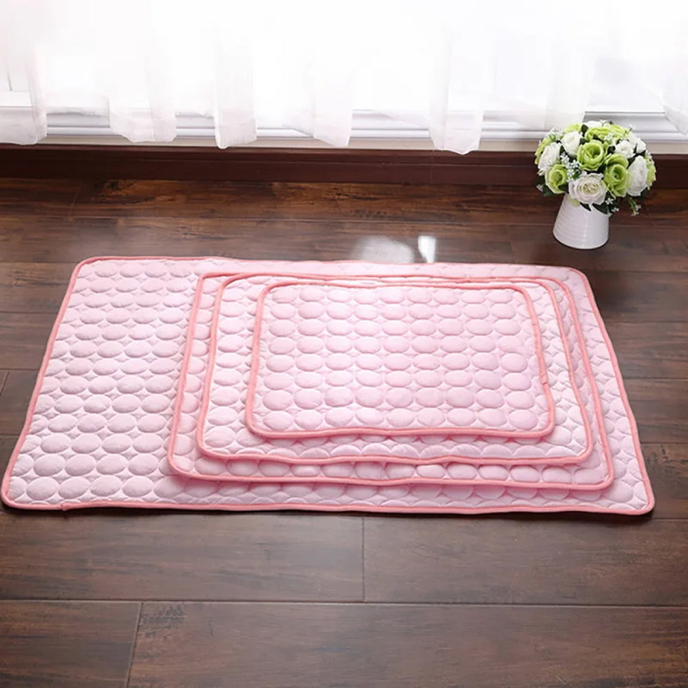 Tapis rafraîchissant autorégulant pour chiens, toutes tailles, sans gel, lavable en machine, accessoire rafraîchissant pour animaux en été | Sulvida