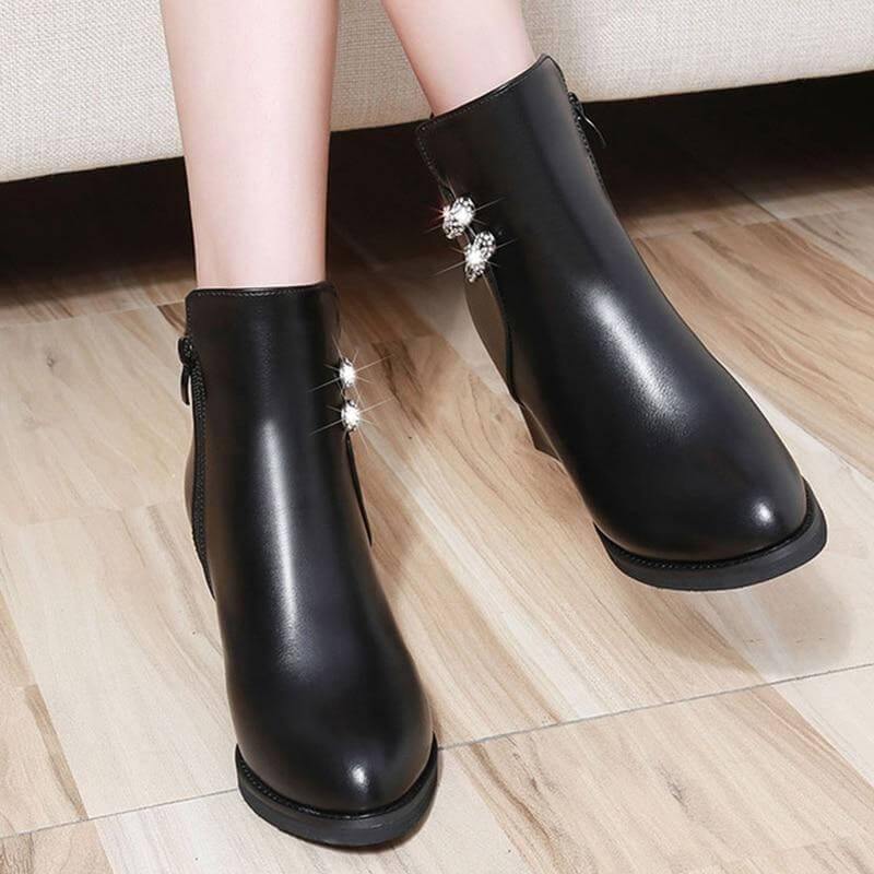 Dames enkellaarsjes zwart met blokhak en kristallen detail plateauzool comfortabel elegant casual schoenen | Sulvida
