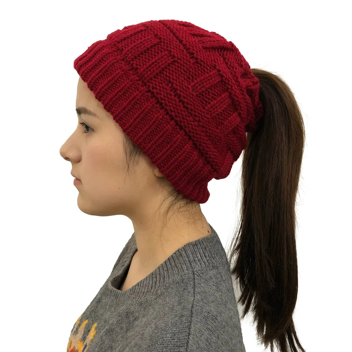 Gebreide Muts met Paardenstaartopening voor Dames – Winterbeanie met Kabelpatroon Warme Pasvorm Hoofddeksel | Sulvida
