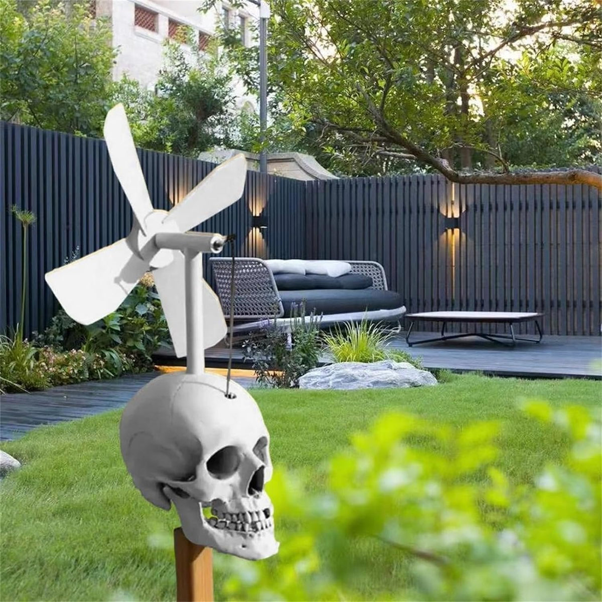 Schedel Windmolen met Bewegende Kaak voor Tuin Halloween Decoratie Outdoor Windspinner Tuindecoratie | Sulvida