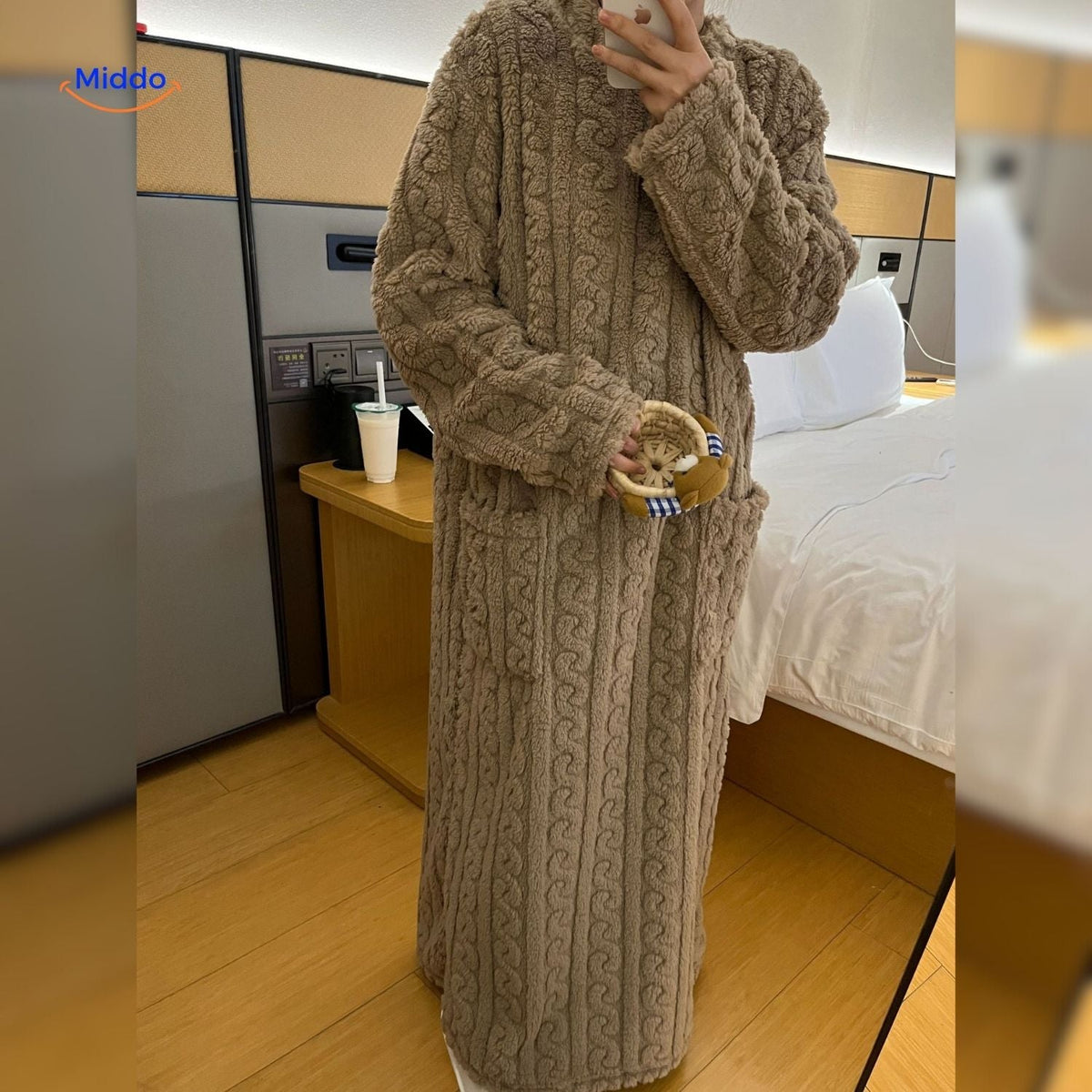 Lange Fleece Loungedeken met Zakken en Mouwen – Draagbare Deken voor Warmte Comfort Winter Relaxen Thuis | Sulvida