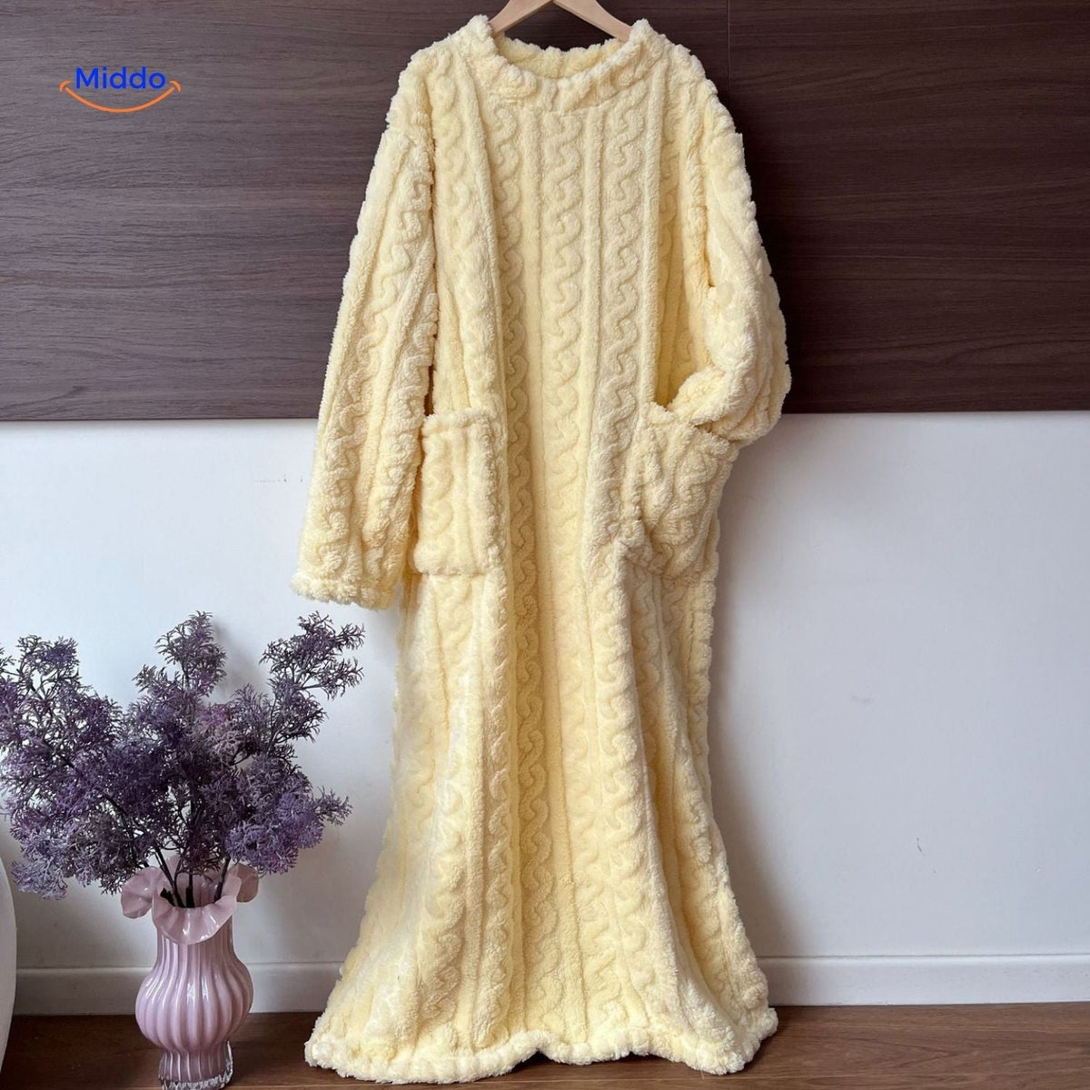 Lange Fleece Loungedeken met Zakken en Mouwen – Draagbare Deken voor Warmte Comfort Winter Relaxen Thuis | Sulvida