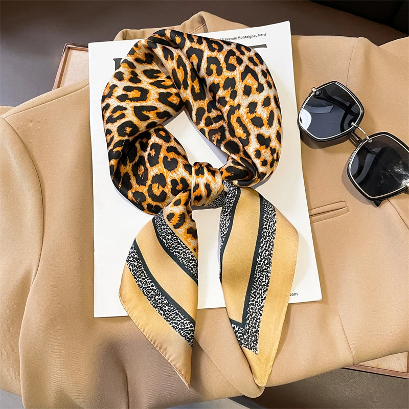 Zijden sjaaltje geruite print 70×70 cm dames sjaal haarband accessoire stijlvol elegant lente zomer cadeau | Sulvida