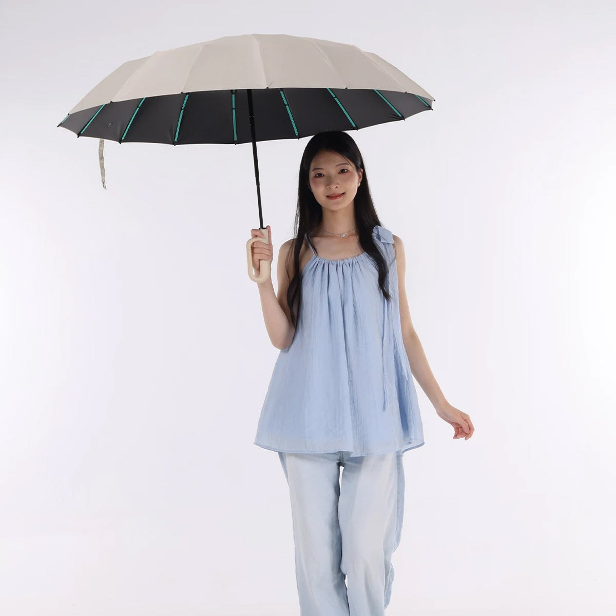 Parapluie anti-tempête 192 baleines avec armature renforcée, ouverture automatique et résistance au vent, diamètre de 120 cm | Sulvida
