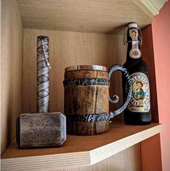 Isolierter Trinkbecher mit Wikinger-Motiven, Edelstahl, doppelwandig, 650 ml, mit Griff, hält Getränke warm oder kalt | Sulvida