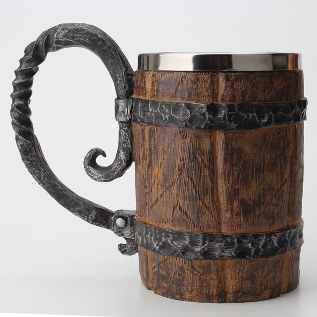Isolierter Trinkbecher mit Wikinger-Motiven, Edelstahl, doppelwandig, 650 ml, mit Griff, hält Getränke warm oder kalt | Sulvida