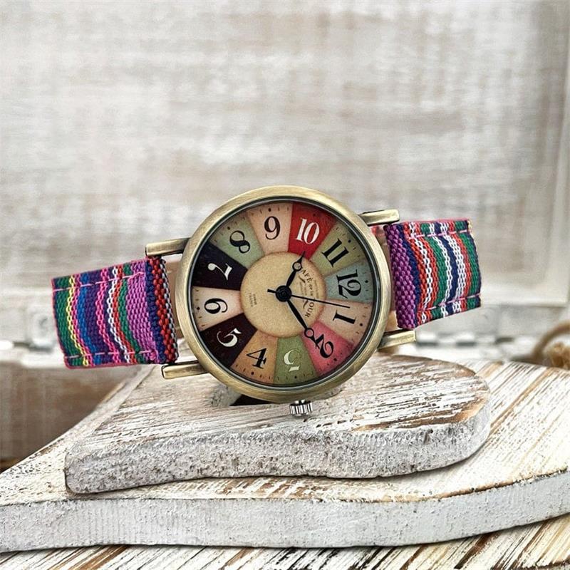 Gevlochten Horloge met Kleurrijk Regenboogpatroon voor Dames Vintage Brons Wijzerplaat Verstelbaar Polshorloge | Sulvida