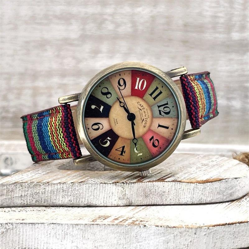 Gevlochten Horloge met Kleurrijk Regenboogpatroon voor Dames Vintage Brons Wijzerplaat Verstelbaar Polshorloge | Sulvida