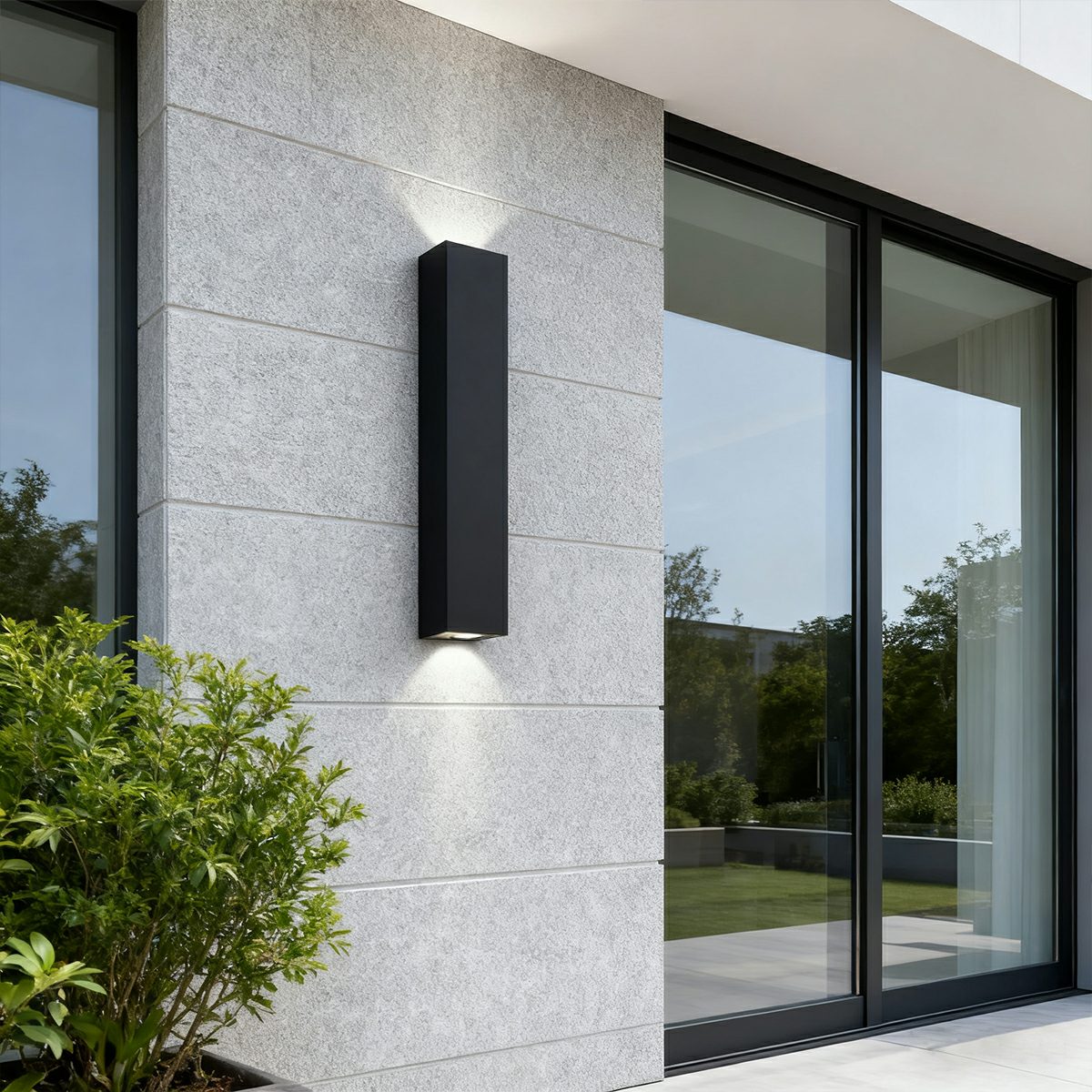 Rechte Außenwandleuchte, schwarzes Aluminium, IP65 wasserdicht, dimmbare LED, Gartenbeleuchtung für Fassade und Terrasse | Sulvida