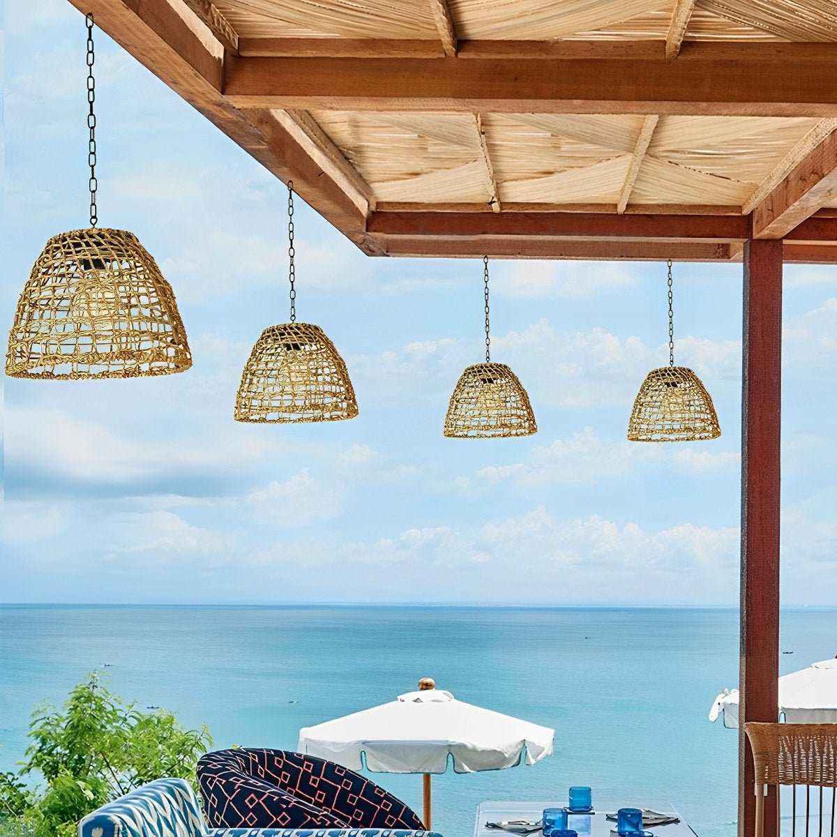 Zonne-energie Hanglantaarn Buiten Rotan Metaal IP44 Waterbestendig Tuinverlichting LED Warm Sfeerverlichting | Sulvida